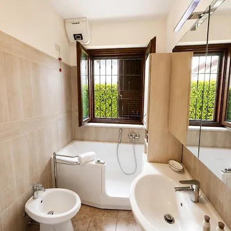 Apartamento Oasi Con Piscina Privata E Piccolo Parco Oleggio Castello