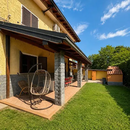 Apartamento Oasi Con Piscina Privata E Piccolo Parco Oleggio Castello
